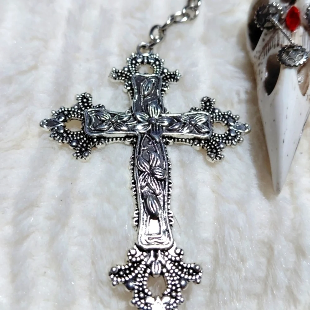 N/A unique necklace